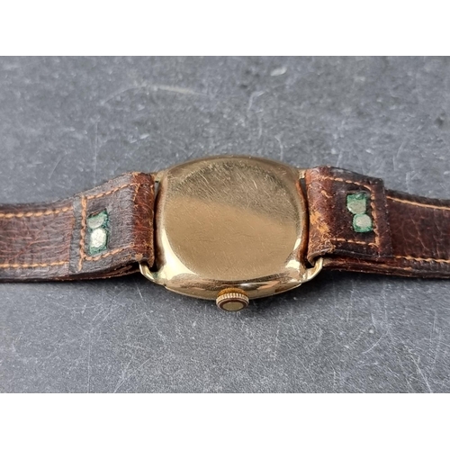 345 - A early 1950s Tudor 9ct gold manual wind wristwatch, 28mm, Cal. 59, on contemporary brown leather st... 