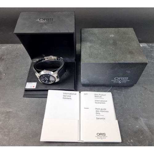 346 - A Oris 'TT1 Day-date' stainless steel automatic wristwatch, 42mm, Ref. 7518-44, on original rubber s... 