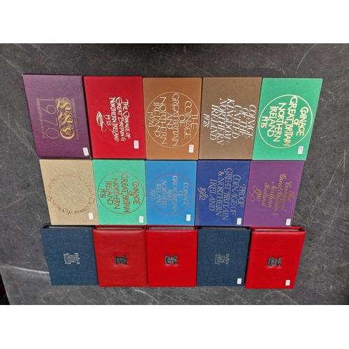 460 - Coins: five cased Royal Mint UK proof coin collections, 1984, 1986, 1987, 1989 and 1992, each with b... 