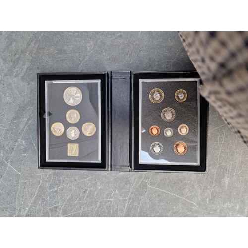 468 - Coins: a Royal Mint 2019 UK proof coin set, with CoA, cased.