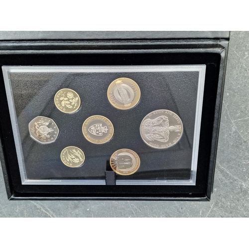 471 - Coins: a Royal Mint 2013 UK proof coin set, with CoA, cased.