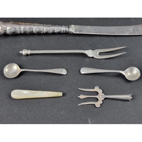 63 - A mixed group of silver and silver mounted items, to include two silver mounted carved bone knife re... 