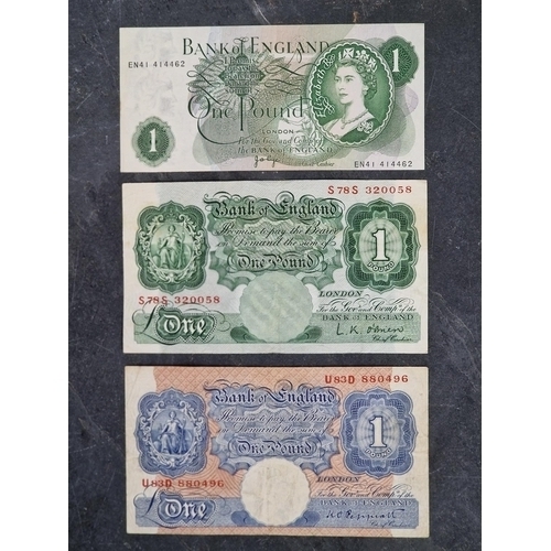 482 - Banknotes: a small quantity of UK banknotes, to include: an uncirculated J Q Hollam Bank of England ... 