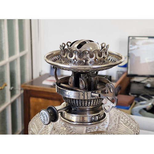 1A - An Edwardian silver Corinthian column oil lamp, by Mappin and Webb, Sheffield 1906, height to top of... 