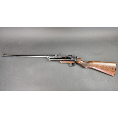 577 - A rare 1930s Webley Mk2 service rifle, with .22 cal removable barrel, Serial No.10884.... 