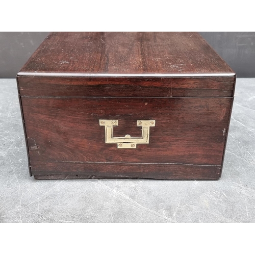 1013 - A 19th century stained hardwood casket, enclosing a fitted removable tray, 43.5cm wide.... 