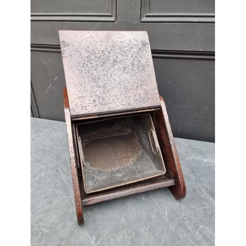 1028 - A late Victorian mahogany, satinwood banded and line inlaid purdonium, 32cm wide, with brass shovel.... 