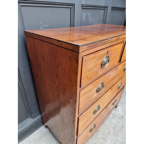 1031 - A Regency mahogany chest of drawers, 91cm wide.