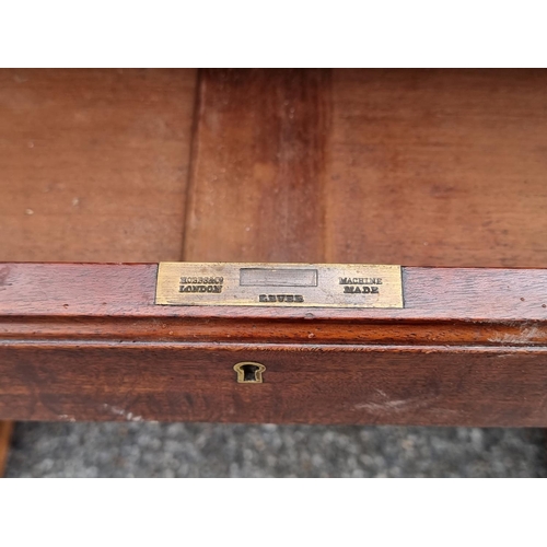 1060 - An early 20th century mahogany partners' pedestal desk, with drawers to each opposing side, 152.5 x ... 