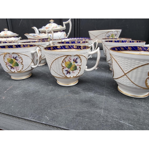 1365 - An impressive early 19th century Newhall porcelain tea service, pattern 1944.  ... 