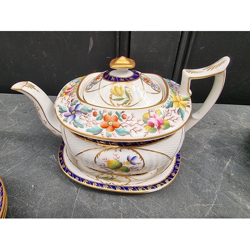 1365 - An impressive early 19th century Newhall porcelain tea service, pattern 1944.  ... 