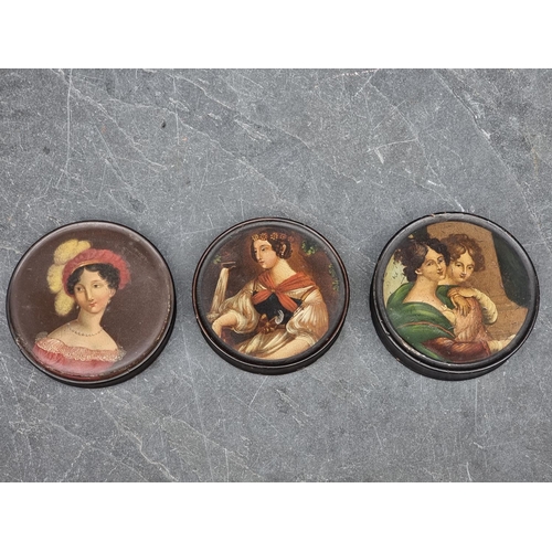 1403 - Three early 19th century Stobwasser style circular boxes and covers, one inscribed 'La Belle Frasc',... 