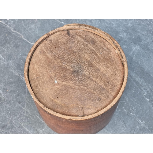 1433 - An antique elm half gallon grain measure, inscribed 'G2R', 15cm high.