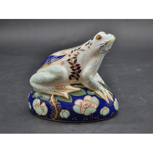 1547 - Royal Crown Derby Imari Paperweights: 'Frog Money Box', with large gold stopper.