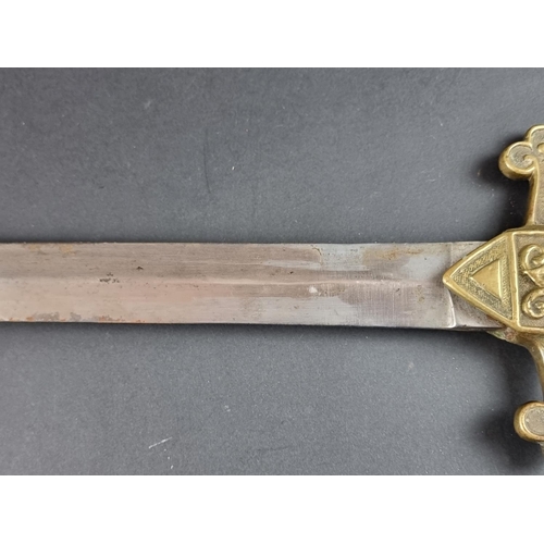 534 - A Victorian 1856 pattern drummer's sword, by Mole of Birmingham, having 48cm blade.