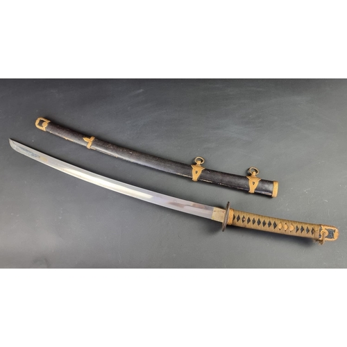 557 - A WWII Imperial Japanese Naval officer's kai gunto, with 65.5cm stainless steel blade, overall lengt... 