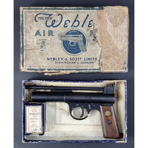 583 - An early Webley Mk1 .177 cal air pistol, Serial No.1433.