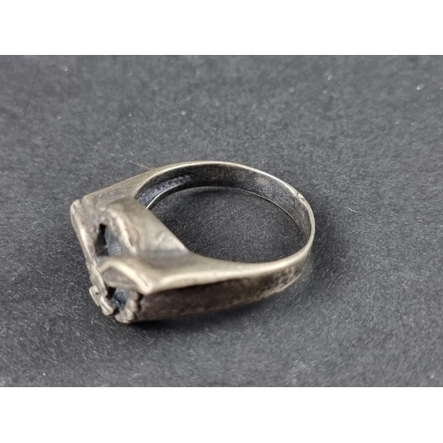 591 - A German Luftwaffe Pilot Observer's ring, stamped '925'.