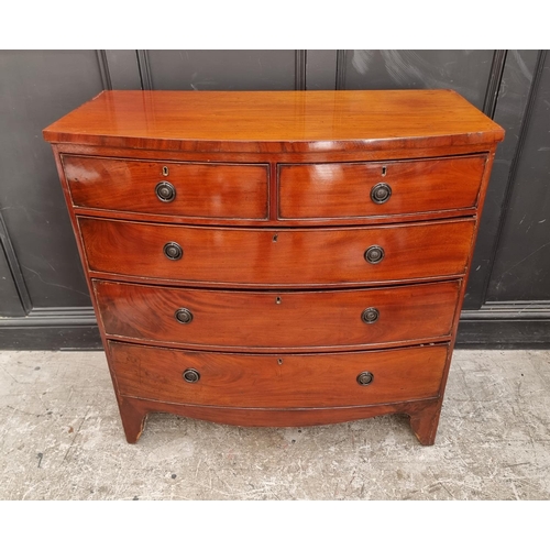 1047 - An early 19th century mahogany bowfront chest of drawers, 102.5cm wide.