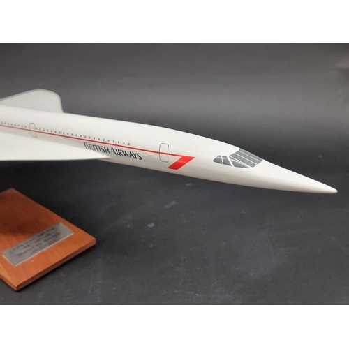 123 - Concorde: a large display model by Space Models LTD, 60cm long x  20cm high x 26.5cm wide; together ... 