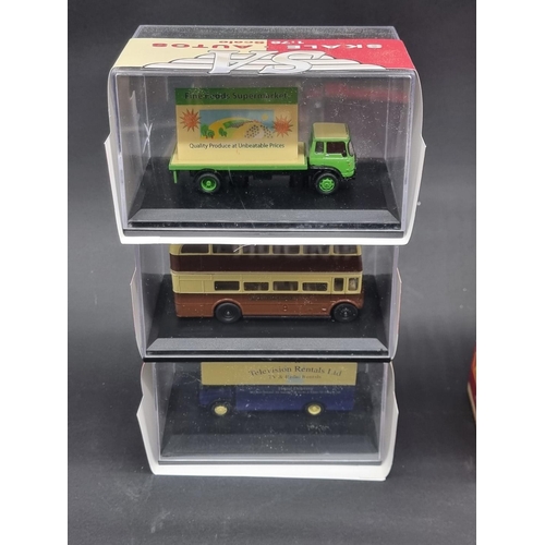 14 - Hornby: Skale Autos: a group of forty 1:76 scale diecast vehicles, all boxed.