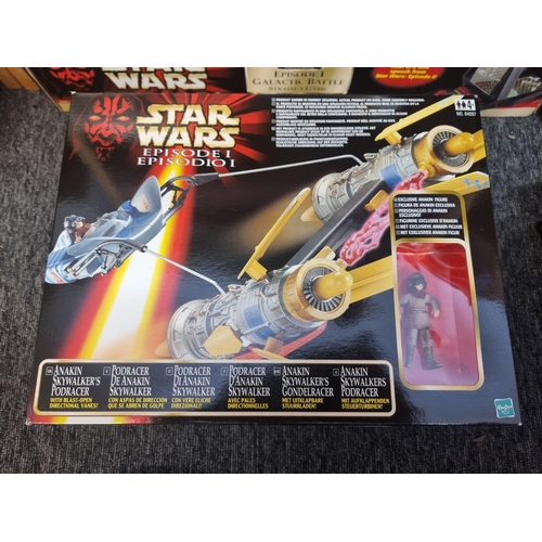 29 - Star Wars: a large collection to include: Anakin Skywalker's Podracer Playset and various other... 