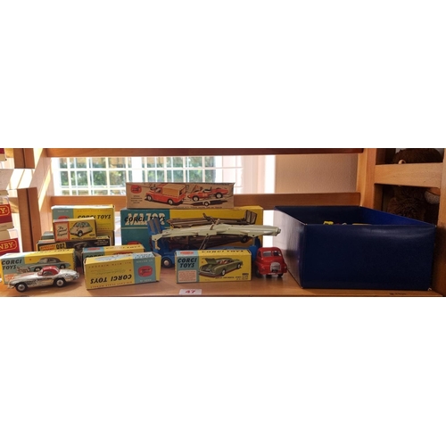 47 - Corgi: a collection of ten vintage boxed Corgi vehicles, to include No.17 Gift Set, and No.53 T... 