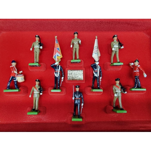 67 - Britains Soldiers: a Hamleys Limited Edition set of The Drums and Pipes of the 1st Battalion, the Go... 