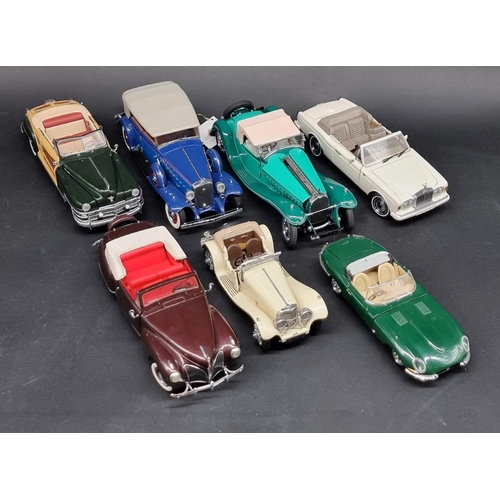 80 - Franklin Mint: seven 1/24 scale models, to include a 1992 Rolls-Royce Corniche 41B. (7)... 