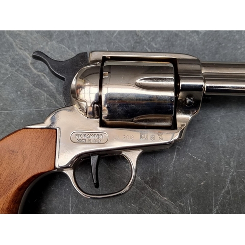 573 - A Colt 'Single Action Army' nickel plated blank firing 9mm revolver, Made in Italy.(VCR act applies)... 