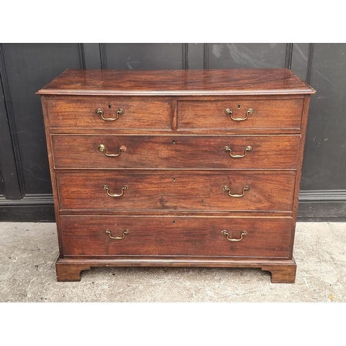 1032 - A George III mahogany chest of drawers, 125cm wide.