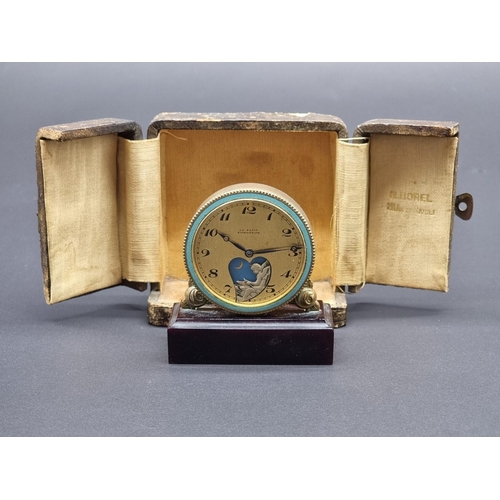 1114 - A small 1920s/30s automaton desk clock, the gilt dial inscribed 'Le Petit, Forgeron', 6.7cm high, in... 