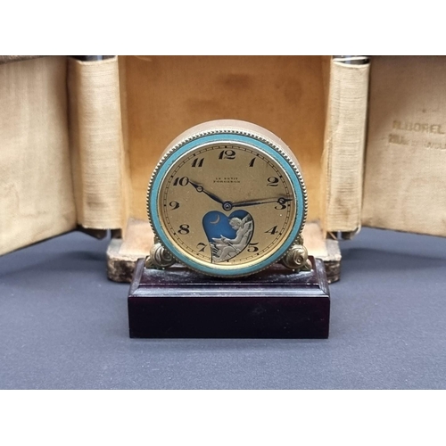 1114 - A small 1920s/30s automaton desk clock, the gilt dial inscribed 'Le Petit, Forgeron', 6.7cm high, in... 