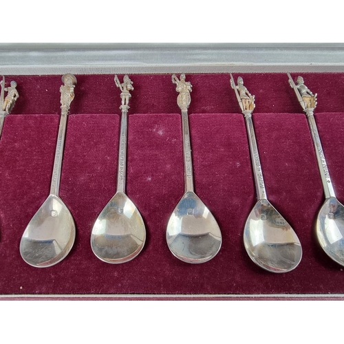 189 - A cased set of twelve silver 'The Tichborne Celebrities' silver spoons, by B M, London 1978, 262g, w... 