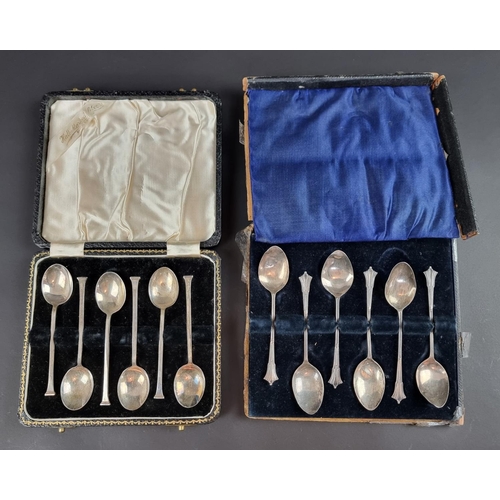 205 - A cased set of six silver coffee spoons, by Angora Silver Plate Co, Sheffield 1938; together with an... 