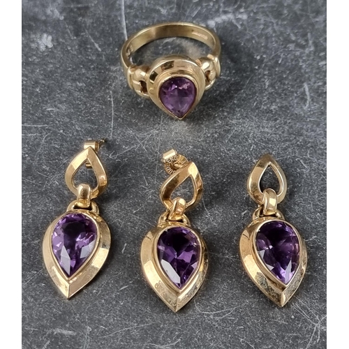 301 - A 9ct gold ring, set pear shaped amethyst, size N, gross weight; together with a matching pendant an... 