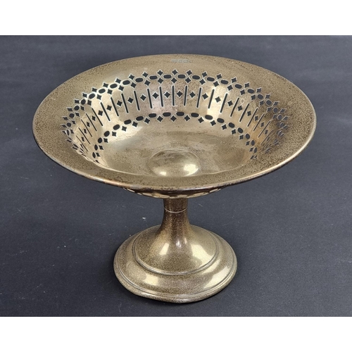 35 - An Edwardian pierced pedestal dish, by Thomas Bradbury & Sons Ltd, Sheffield 1908, 10.5cm high, ... 