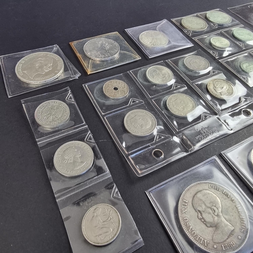 453 - Coins: a quantity of world coins to include French, Spanish, German and Irish examples, some silver.... 