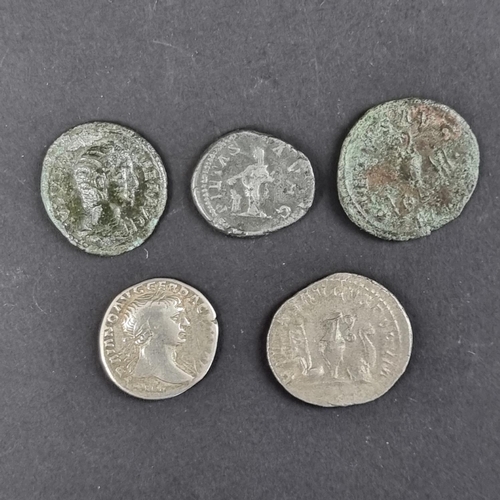 461 - Coins: five Roman coins, to include a Trajan AD 97-117 AR denarius; and a Julia Mamaea AR denarius.... 