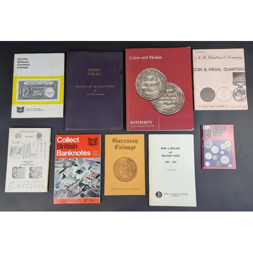 486 - Coins and Banknotes: a small quantity of coin and banknote collectors books; together with a Sotheby... 