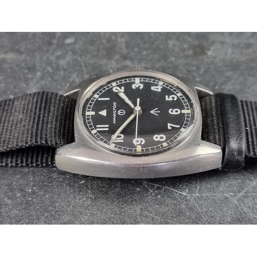 506 - A 1970s British military issue Hamilton 'W10' stainless steel manual wind wristwatch, 35mm, Ref. 6BB... 