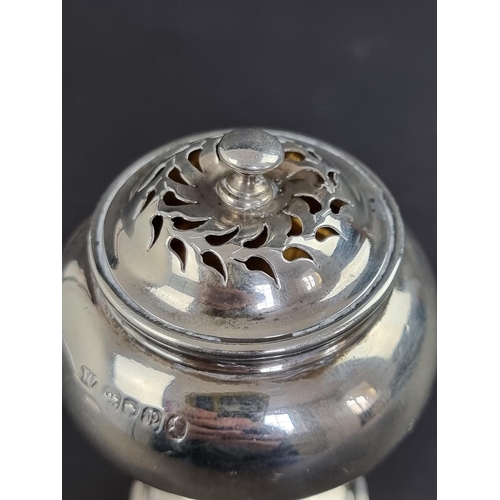 52 - A George III silver posset pot, by W I, London 1790, 9cm high, 75g.