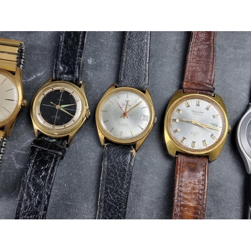 536 - A group of wristwatches, to include examples by Oris, Seiko and Swatch. (16)