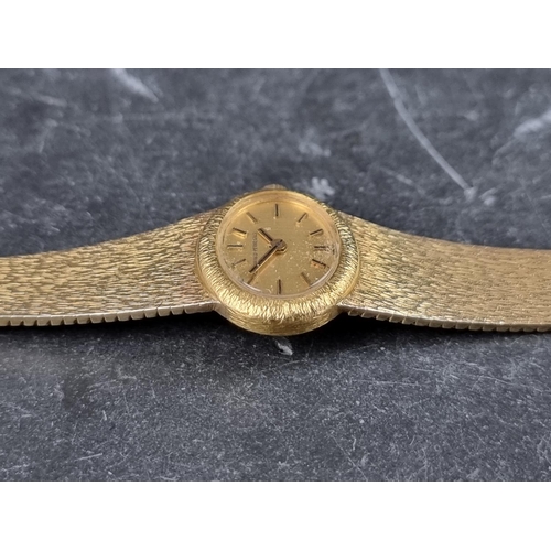 549 - A vintage Girard-Perregaux 18ct gold manual wind wristwatch, 22mm, Case ref. 946OHA, Serial No. 6719... 