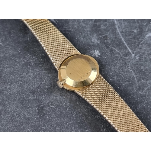 549 - A vintage Girard-Perregaux 18ct gold manual wind wristwatch, 22mm, Case ref. 946OHA, Serial No. 6719... 