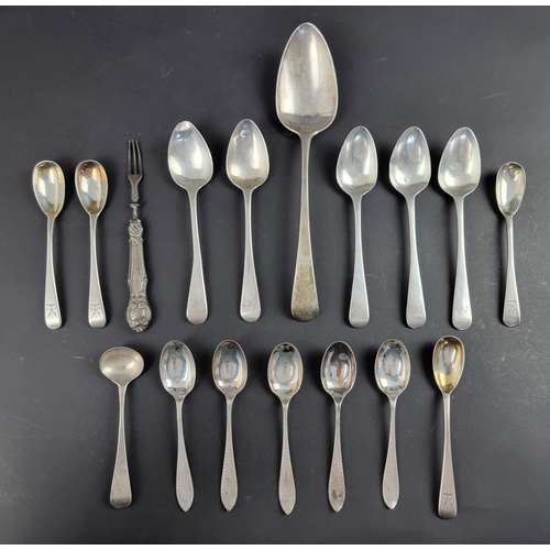 86 - Sixteen various silver spoons, 264g; together with a white metal fork. (17)