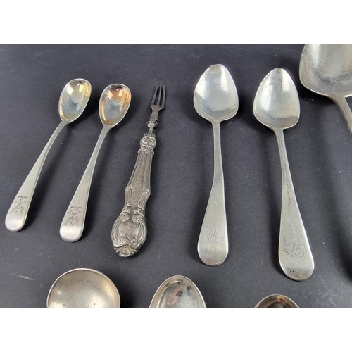 86 - Sixteen various silver spoons, 264g; together with a white metal fork. (17)