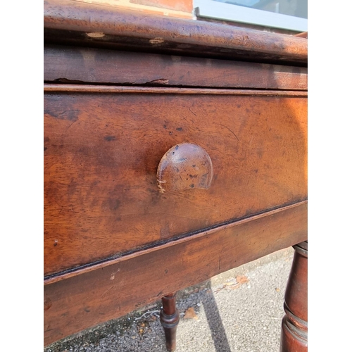 1058 - An early Victorian mahogany washstand, 89cm wide.