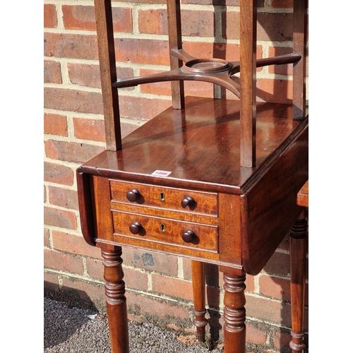 1086 - A small group of mahogany furniture, comprising: a Pembroke table; a small tripod table; a small two... 