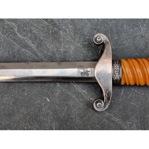 1814 - A WWII German army officer's dagger and sheath, by Original Eickhorn, Solingen.